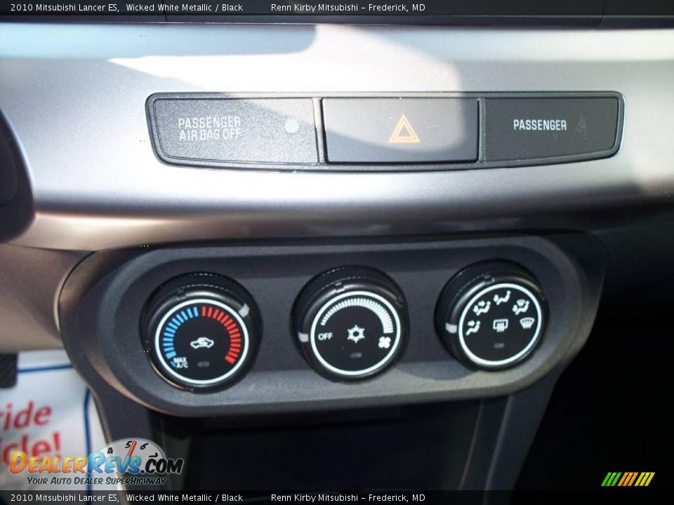 2010 Mitsubishi Lancer ES Wicked White Metallic / Black Photo #11