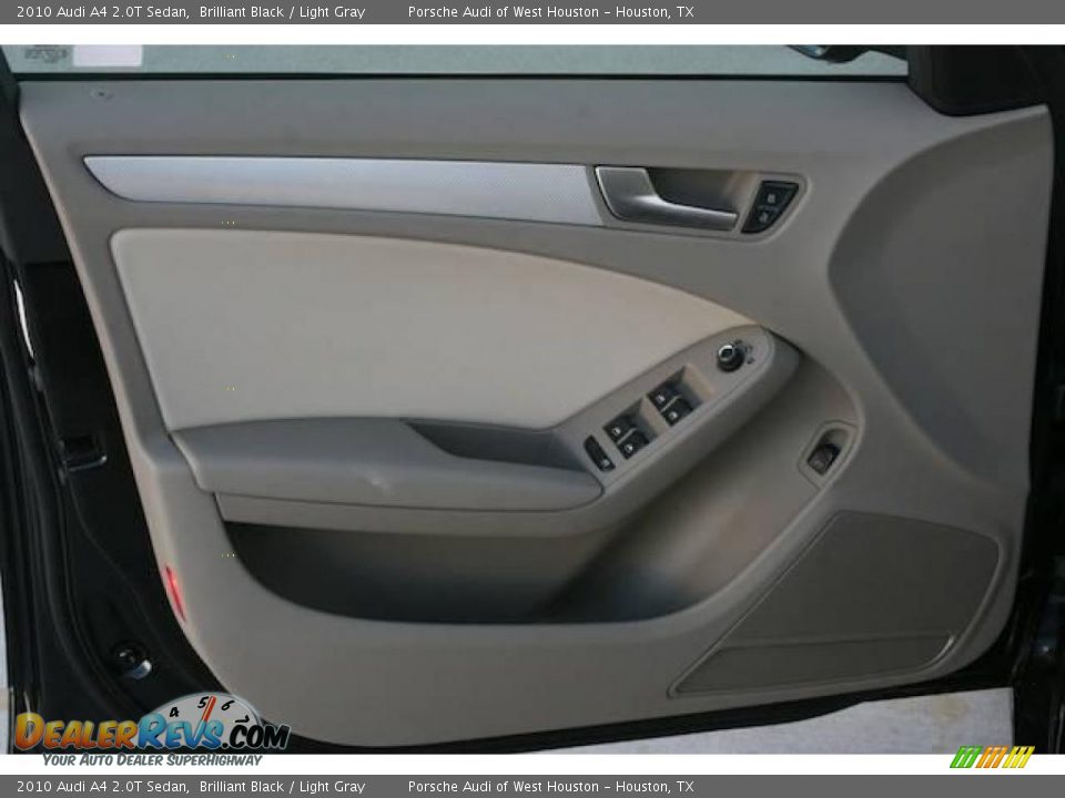 2010 Audi A4 2.0T Sedan Brilliant Black / Light Gray Photo #10
