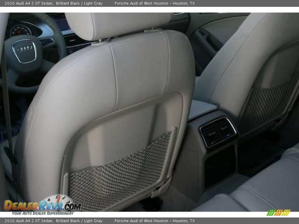 2010 Audi A4 2.0T Sedan Brilliant Black / Light Gray Photo #13