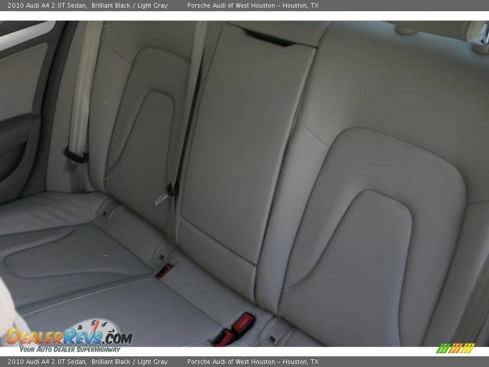 2010 Audi A4 2.0T Sedan Brilliant Black / Light Gray Photo #14
