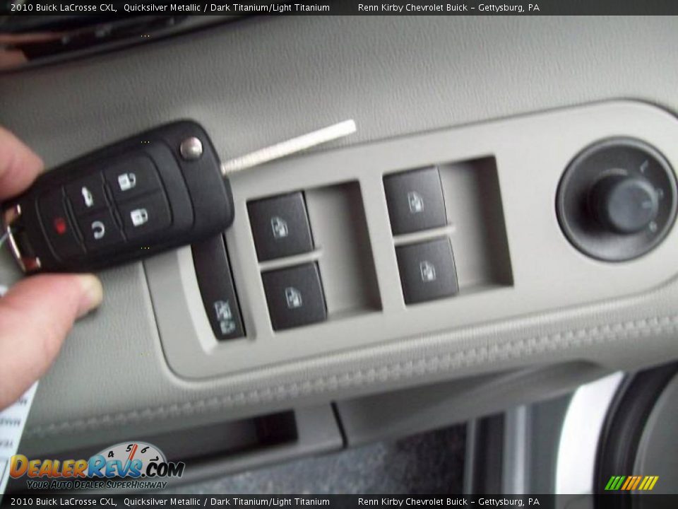 2010 Buick LaCrosse CXL Quicksilver Metallic / Dark Titanium/Light Titanium Photo #17