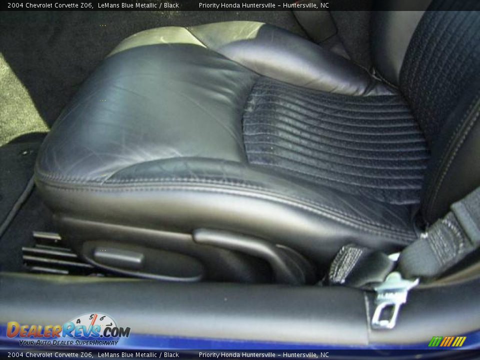 2004 Chevrolet Corvette Z06 LeMans Blue Metallic / Black Photo #8