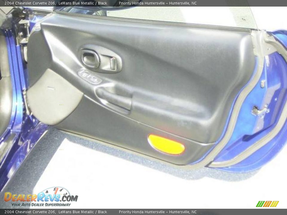 2004 Chevrolet Corvette Z06 LeMans Blue Metallic / Black Photo #14