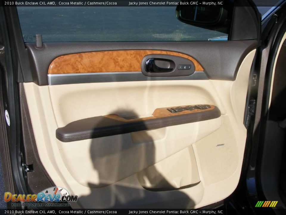 2010 Buick Enclave CXL AWD Cocoa Metallic / Cashmere/Cocoa Photo #2