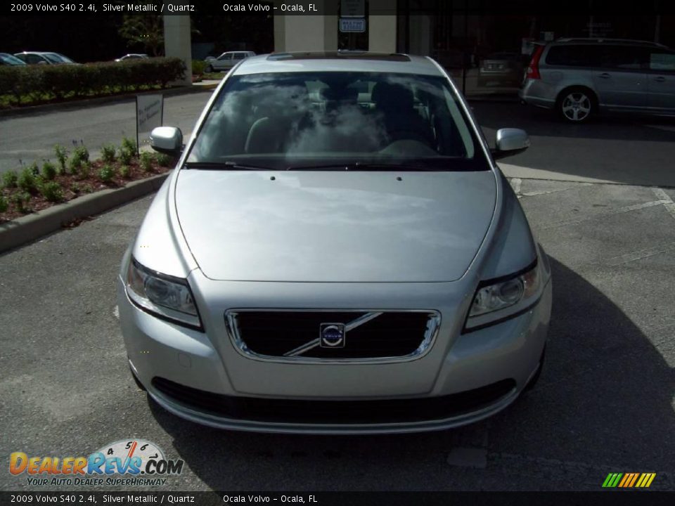 2009 Volvo S40 2.4i Silver Metallic / Quartz Photo #2