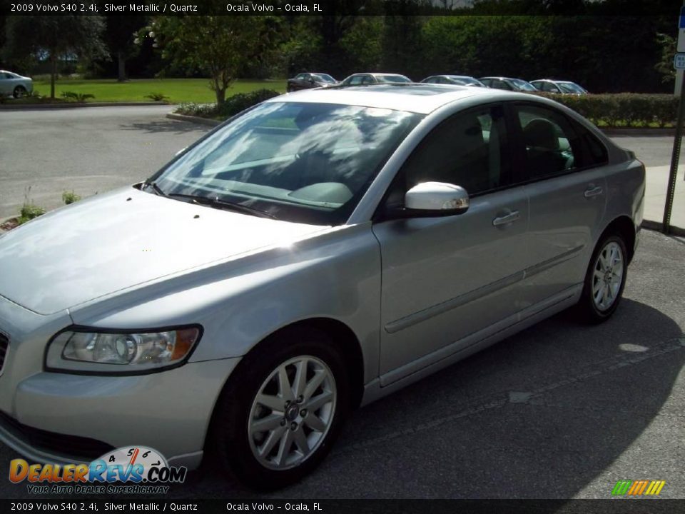 2009 Volvo S40 2.4i Silver Metallic / Quartz Photo #3