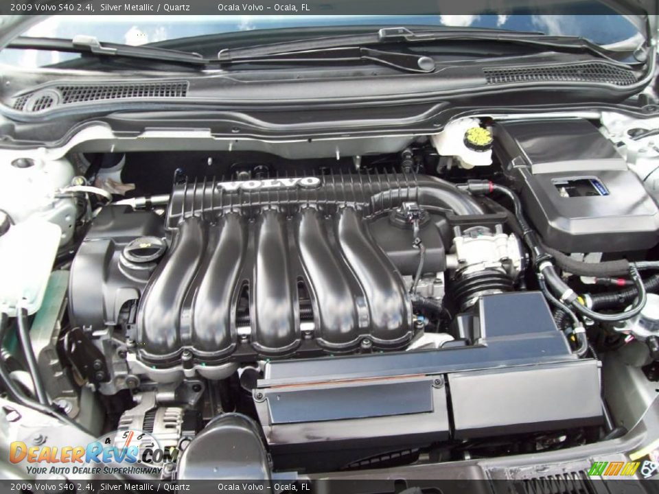 2009 Volvo S40 2.4i Silver Metallic / Quartz Photo #12