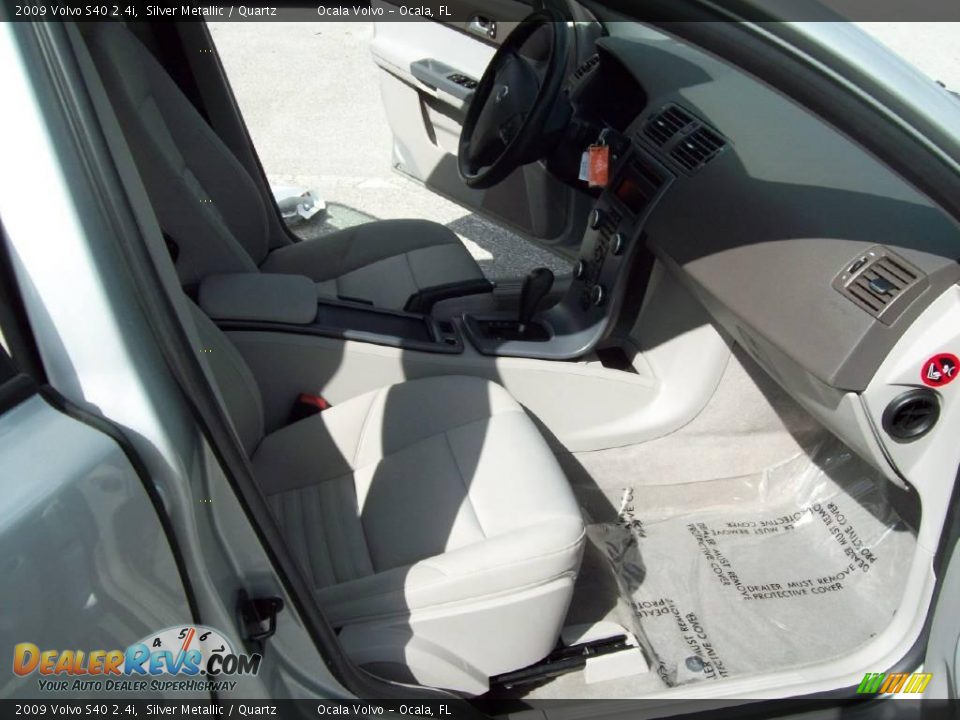 2009 Volvo S40 2.4i Silver Metallic / Quartz Photo #20