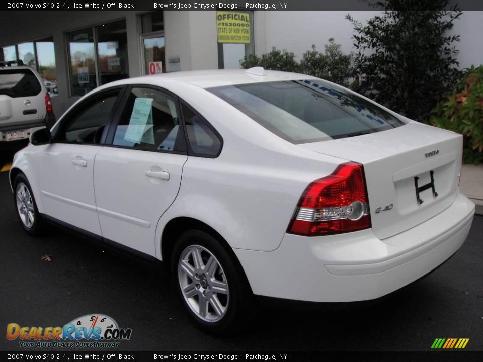 2007 Volvo S40 2.4i Ice White / Off-Black Photo #4