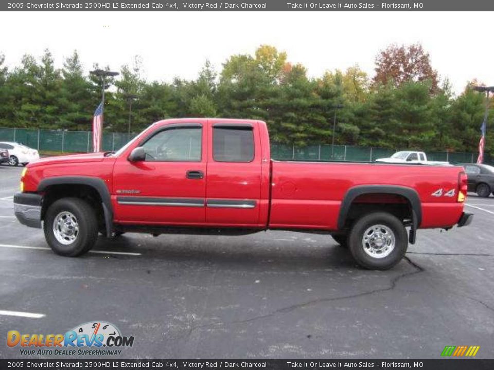 2005 Chevrolet Silverado 2500HD LS Extended Cab 4x4 Victory Red / Dark Charcoal Photo #2