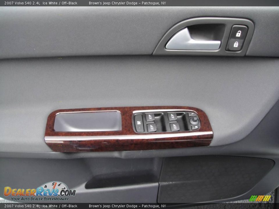 2007 Volvo S40 2.4i Ice White / Off-Black Photo #8