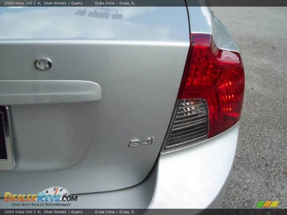 2009 Volvo S40 2.4i Silver Metallic / Quartz Photo #25