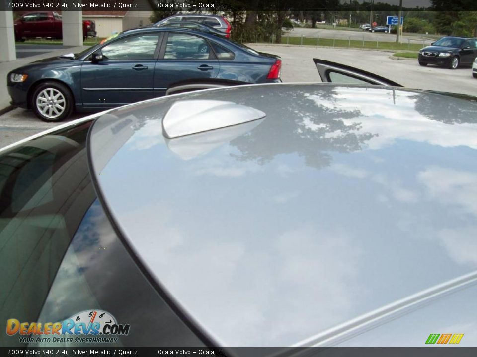 2009 Volvo S40 2.4i Silver Metallic / Quartz Photo #26