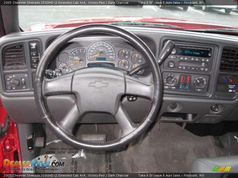 2005 Chevrolet Silverado 2500HD LS Extended Cab 4x4 Victory Red / Dark Charcoal Photo #7
