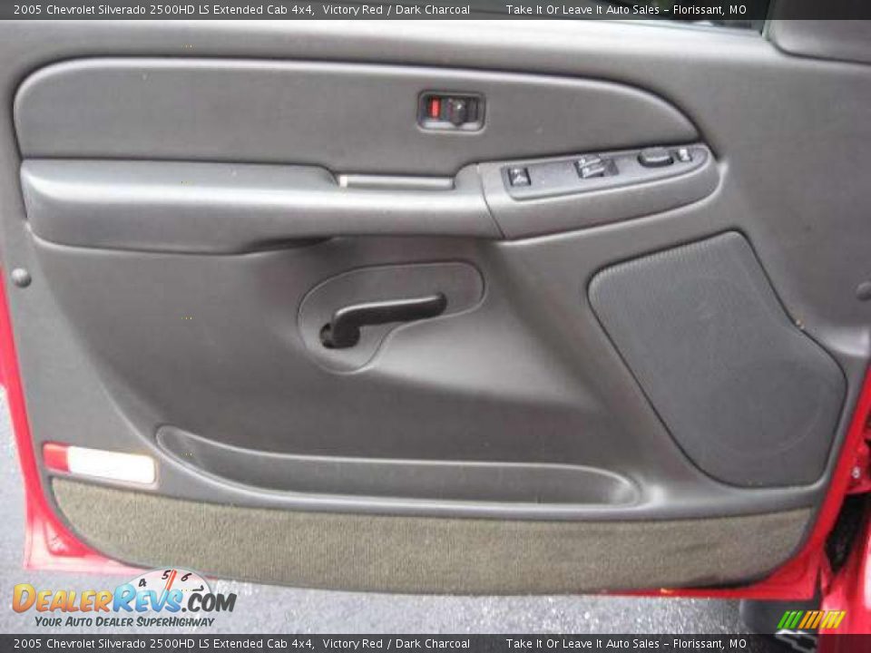 2005 Chevrolet Silverado 2500HD LS Extended Cab 4x4 Victory Red / Dark Charcoal Photo #11