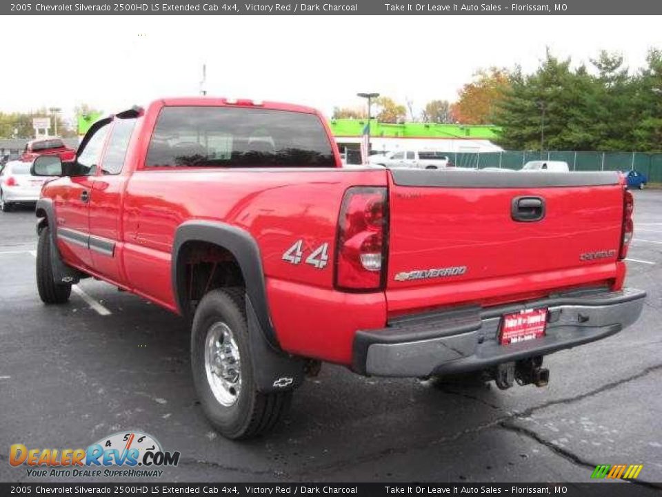 2005 Chevrolet Silverado 2500HD LS Extended Cab 4x4 Victory Red / Dark Charcoal Photo #23