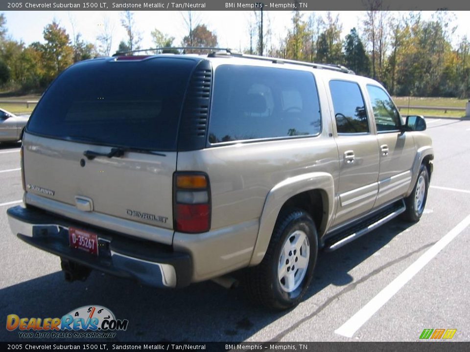 2005 Chevrolet Suburban 1500 LT Sandstone Metallic / Tan/Neutral Photo #5