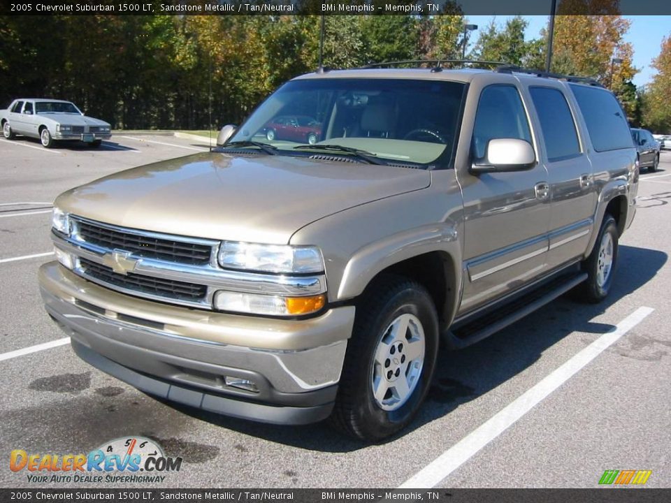 2005 Chevrolet Suburban 1500 LT Sandstone Metallic / Tan/Neutral Photo #9