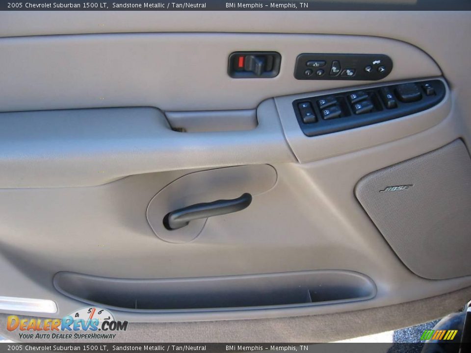 2005 Chevrolet Suburban 1500 LT Sandstone Metallic / Tan/Neutral Photo #10
