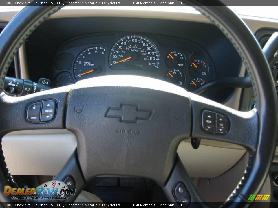 2005 Chevrolet Suburban 1500 LT Sandstone Metallic / Tan/Neutral Photo #13