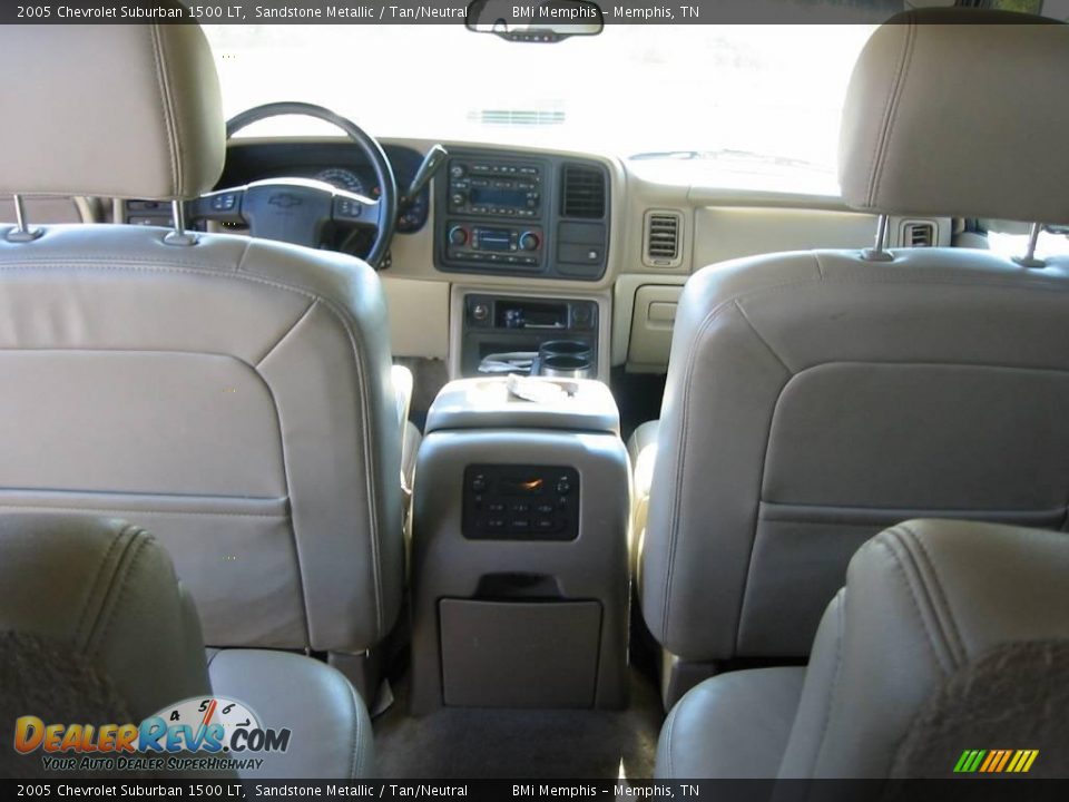 2005 Chevrolet Suburban 1500 LT Sandstone Metallic / Tan/Neutral Photo #25