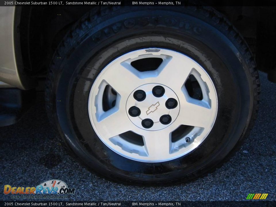2005 Chevrolet Suburban 1500 LT Sandstone Metallic / Tan/Neutral Photo #30