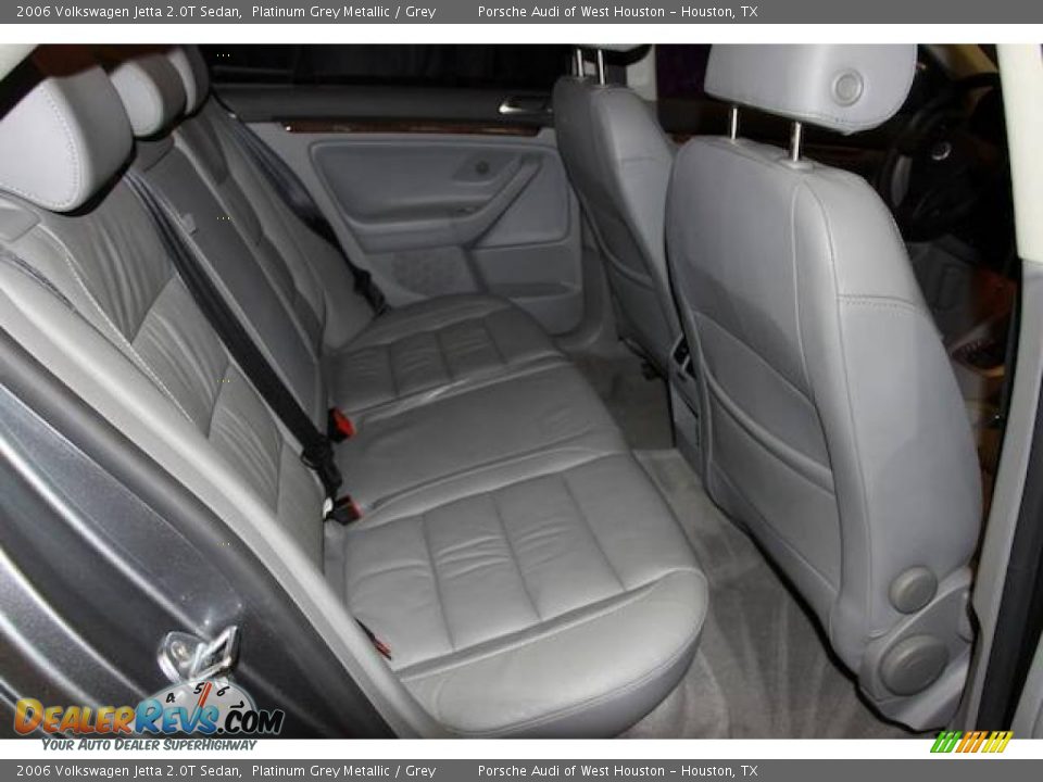 2006 Volkswagen Jetta 2.0T Sedan Platinum Grey Metallic / Grey Photo #7