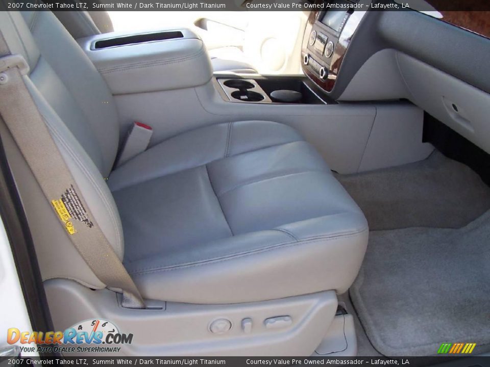 2007 Chevrolet Tahoe LTZ Summit White / Dark Titanium/Light Titanium Photo #8