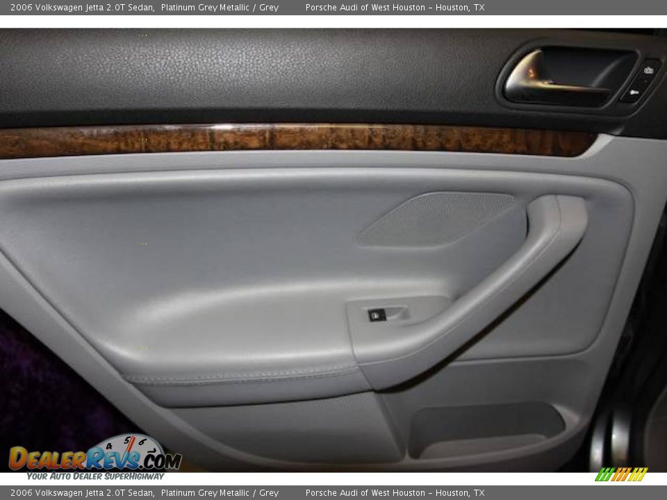 2006 Volkswagen Jetta 2.0T Sedan Platinum Grey Metallic / Grey Photo #15