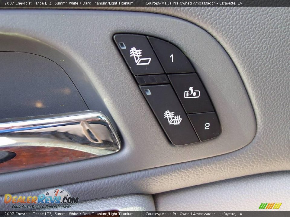 2007 Chevrolet Tahoe LTZ Summit White / Dark Titanium/Light Titanium Photo #17