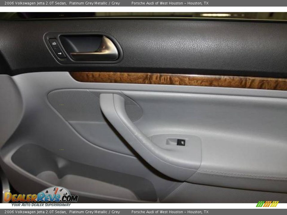 2006 Volkswagen Jetta 2.0T Sedan Platinum Grey Metallic / Grey Photo #26