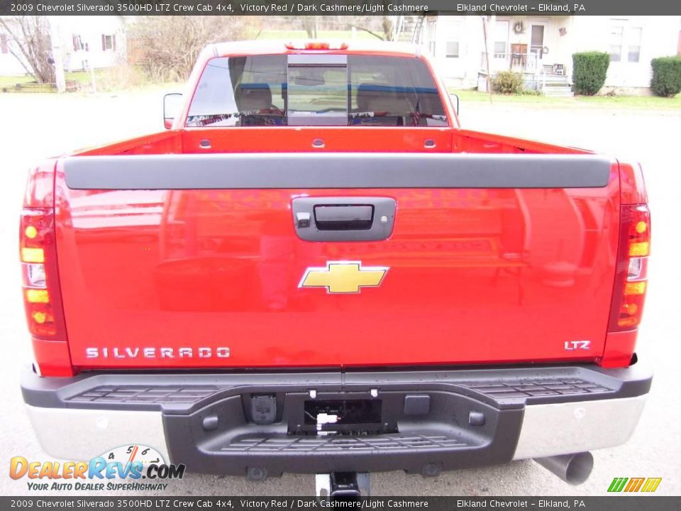 2009 Chevrolet Silverado 3500HD LTZ Crew Cab 4x4 Victory Red / Dark Cashmere/Light Cashmere Photo #4