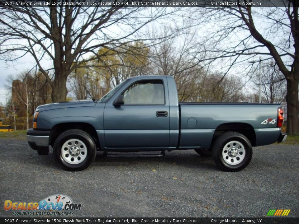 2007 Chevrolet Silverado 1500 Classic Work Truck Regular Cab 4x4 Blue Granite Metallic / Dark Charcoal Photo #1
