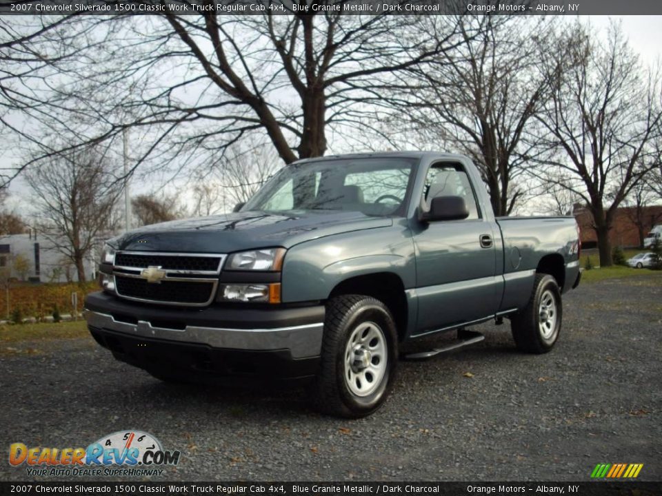 2007 Chevrolet Silverado 1500 Classic Work Truck Regular Cab 4x4 Blue Granite Metallic / Dark Charcoal Photo #2