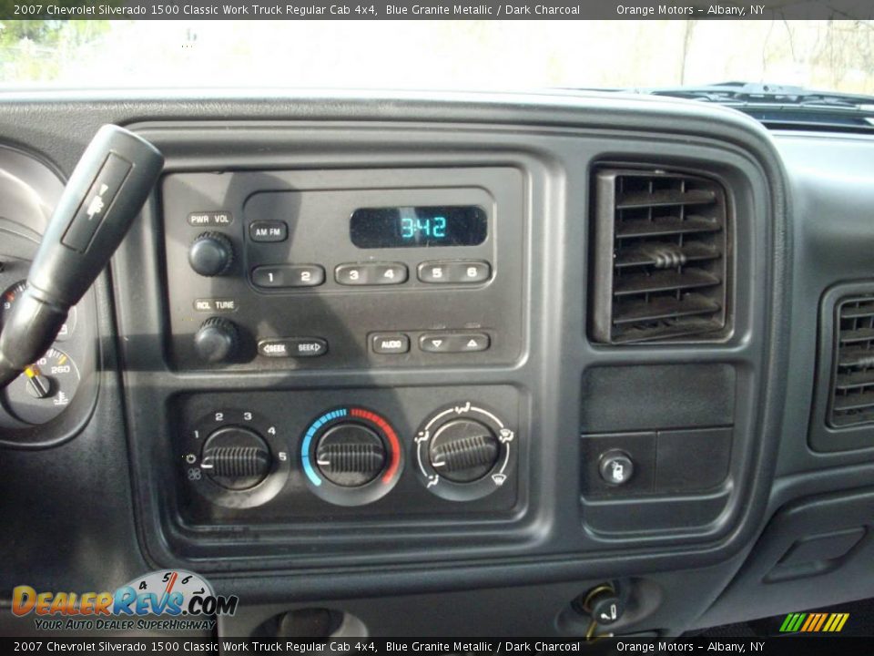 2007 Chevrolet Silverado 1500 Classic Work Truck Regular Cab 4x4 Blue Granite Metallic / Dark Charcoal Photo #10