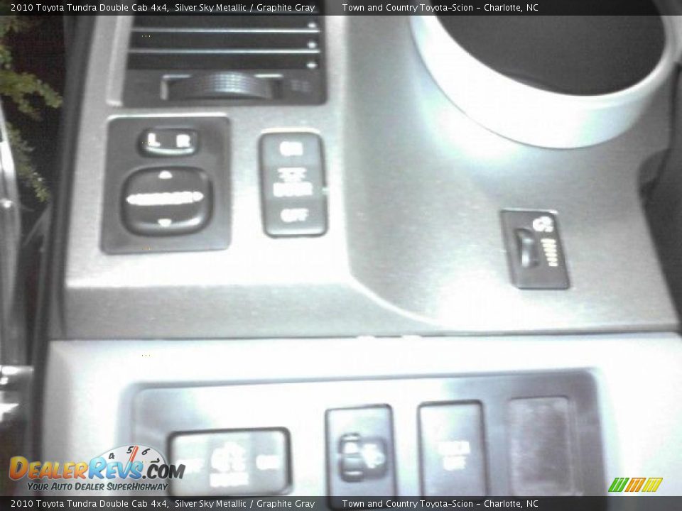 2010 Toyota Tundra Double Cab 4x4 Silver Sky Metallic / Graphite Gray Photo #12