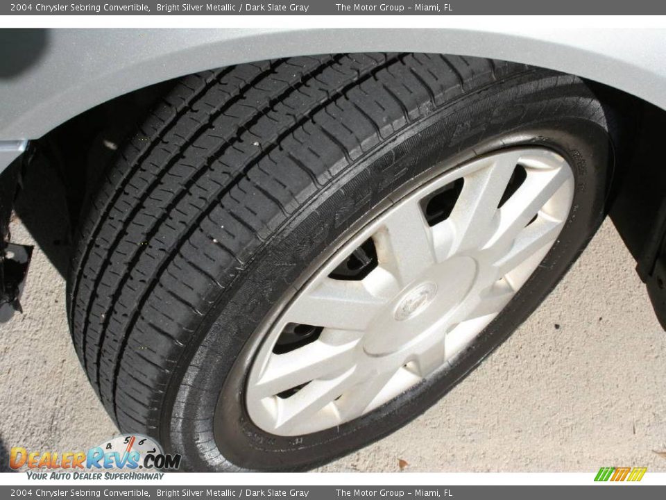 2004 Chrysler Sebring Convertible Bright Silver Metallic / Dark Slate Gray Photo #35