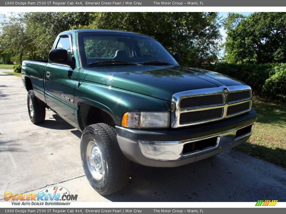 1999 Dodge Ram 2500 ST Regular Cab 4x4 Emerald Green Pearl / Mist Gray Photo #23