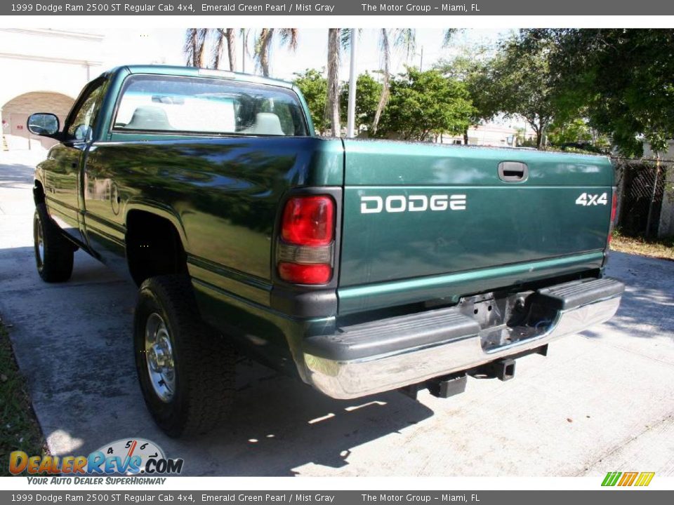 1999 Dodge Ram 2500 ST Regular Cab 4x4 Emerald Green Pearl / Mist Gray Photo #25