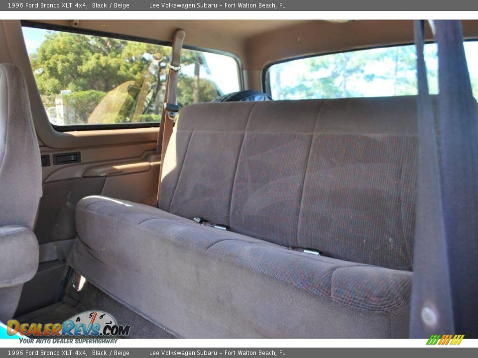 1996 Ford Bronco XLT 4x4 Black / Beige Photo #19