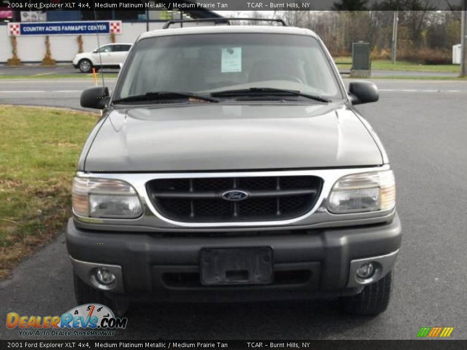 2001 Ford Explorer XLT 4x4 Medium Platinum Metallic / Medium Prairie Tan Photo #3