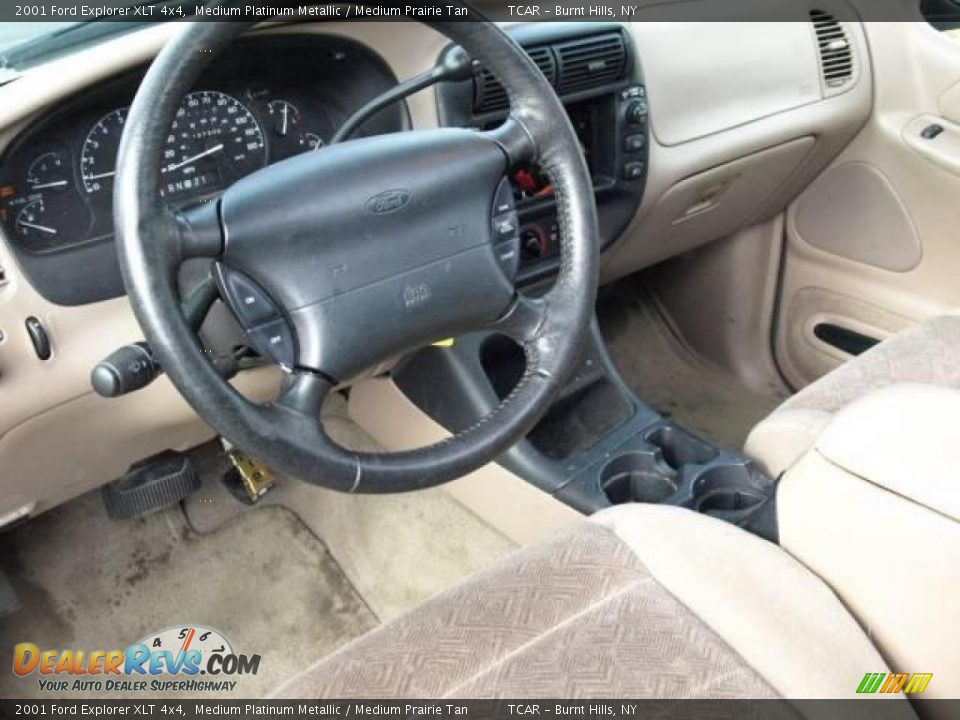 2001 Ford Explorer XLT 4x4 Medium Platinum Metallic / Medium Prairie Tan Photo #9