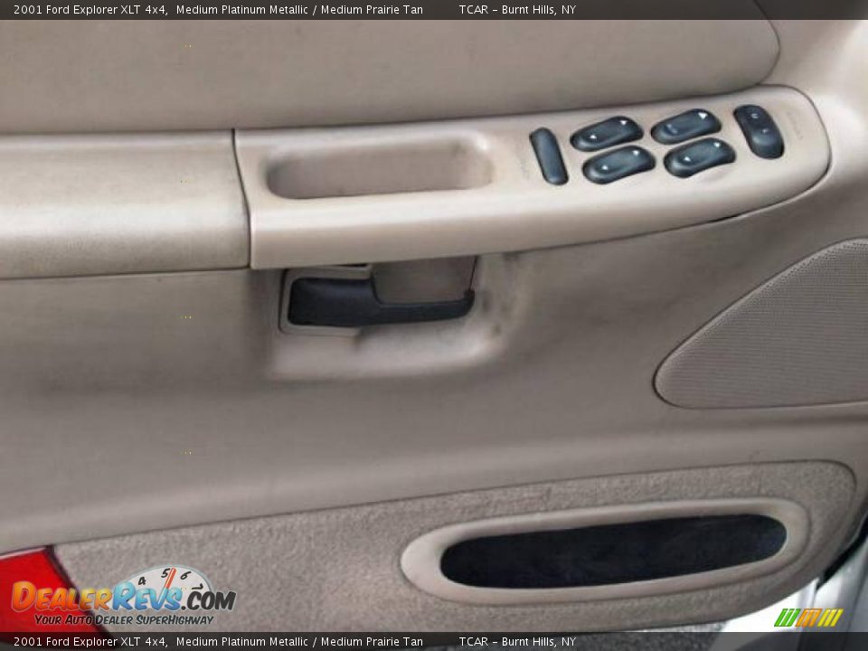 2001 Ford Explorer XLT 4x4 Medium Platinum Metallic / Medium Prairie Tan Photo #11
