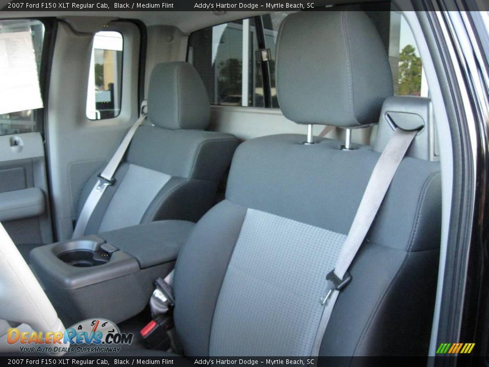 2007 Ford F150 XLT Regular Cab Black / Medium Flint Photo #16