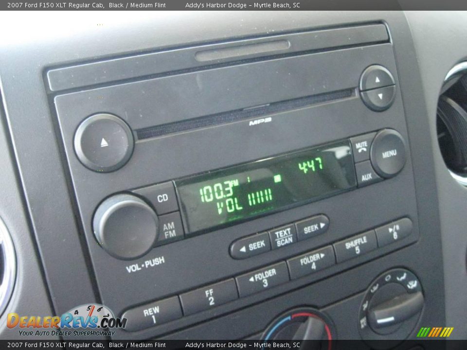 2007 Ford F150 XLT Regular Cab Black / Medium Flint Photo #29