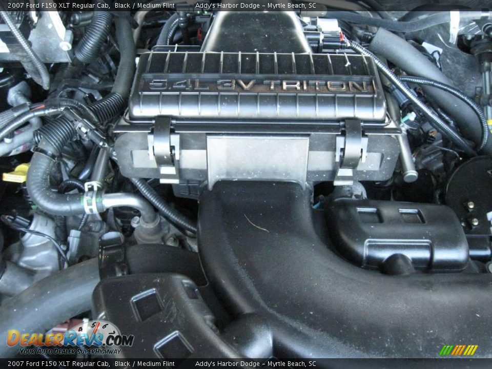 2007 Ford F150 XLT Regular Cab Black / Medium Flint Photo #32