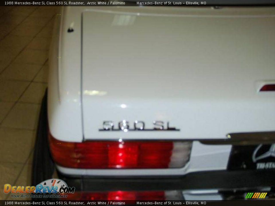 1988 Mercedes-Benz SL Class 560 SL Roadster Arctic White / Palomino Photo #26