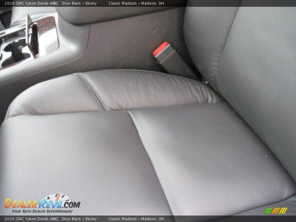 2010 GMC Yukon Denali AWD Onyx Black / Ebony Photo #9