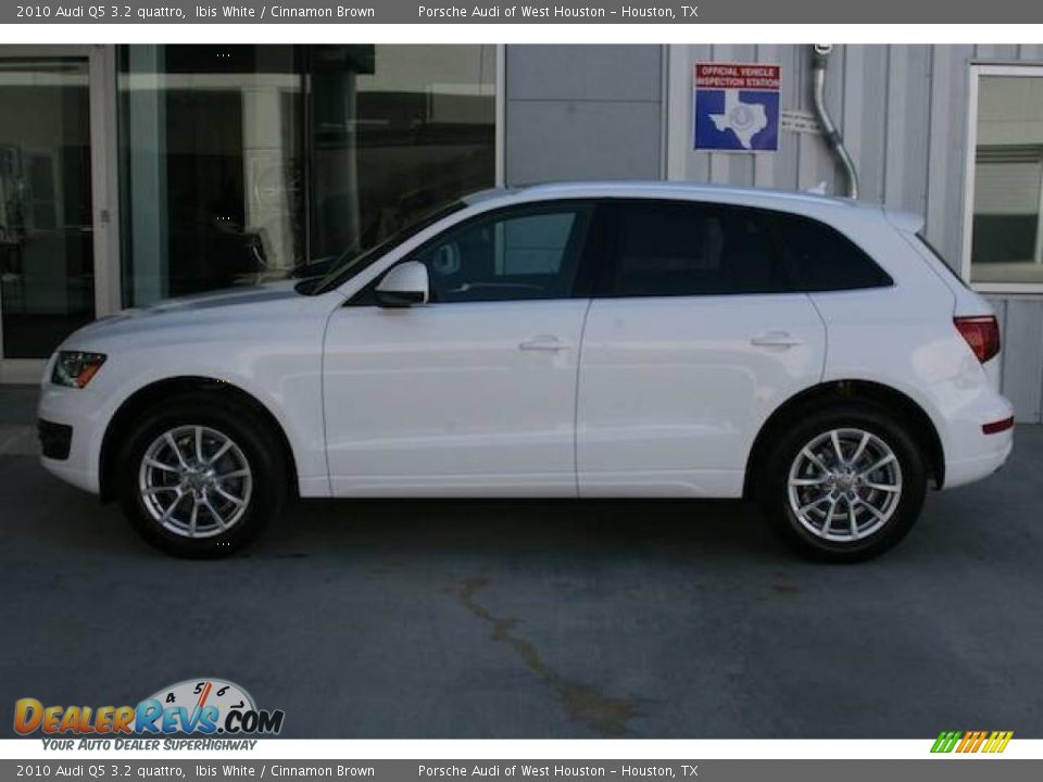 2010 Audi Q5 3.2 quattro Ibis White / Cinnamon Brown Photo #2