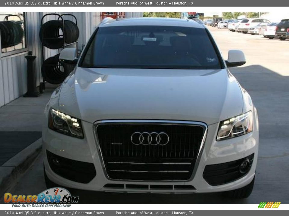 2010 Audi Q5 3.2 quattro Ibis White / Cinnamon Brown Photo #12